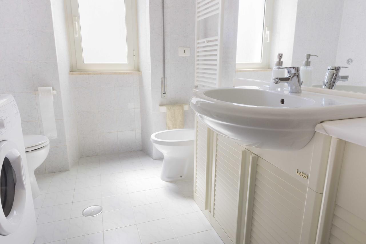 Michelangelo Apartment Civitavecchia Luaran gambar