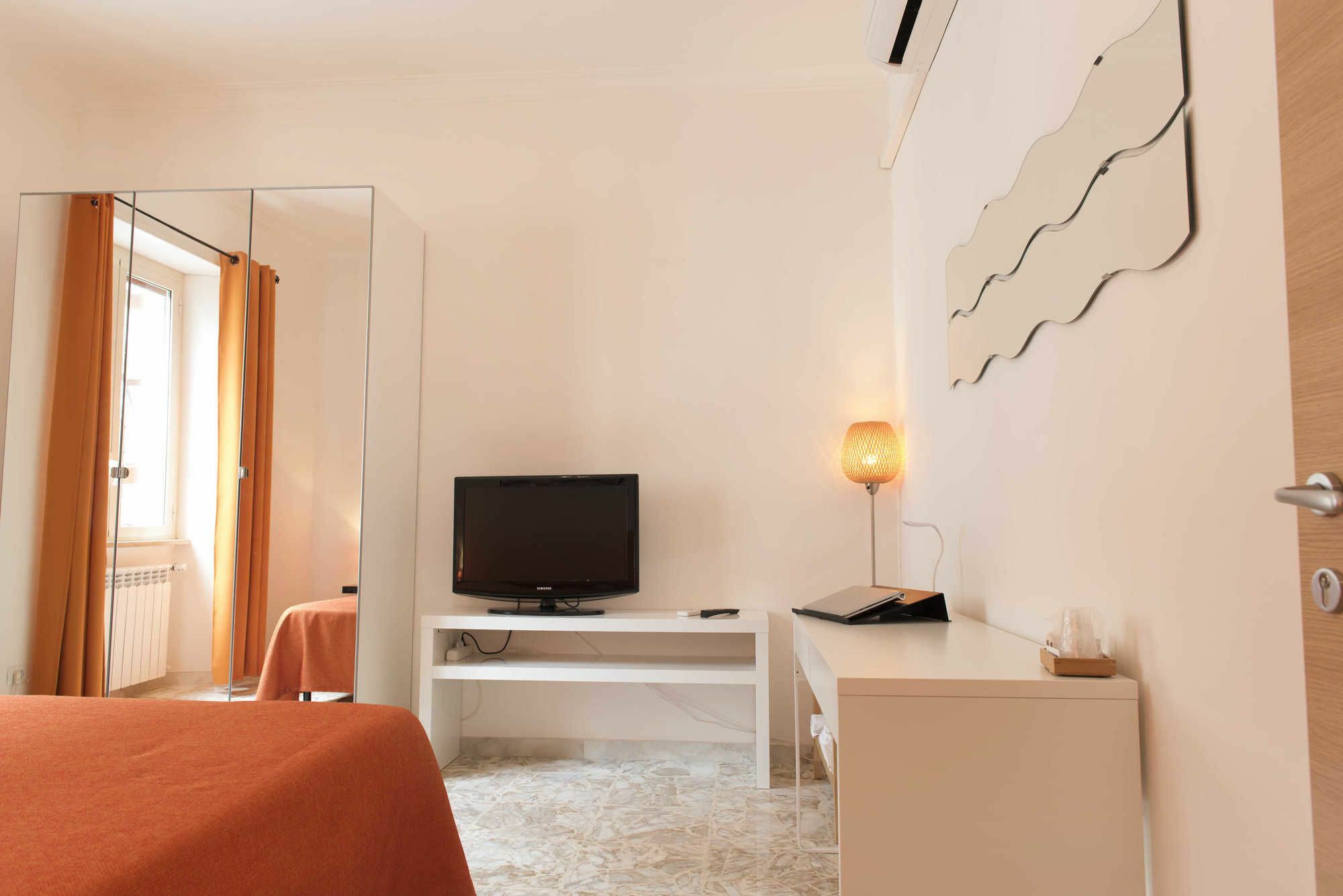 Michelangelo Apartment Civitavecchia Luaran gambar